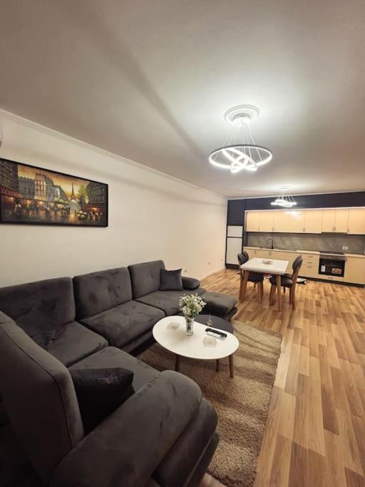 Art'S Apartment Tirana Zewnętrze zdjęcie